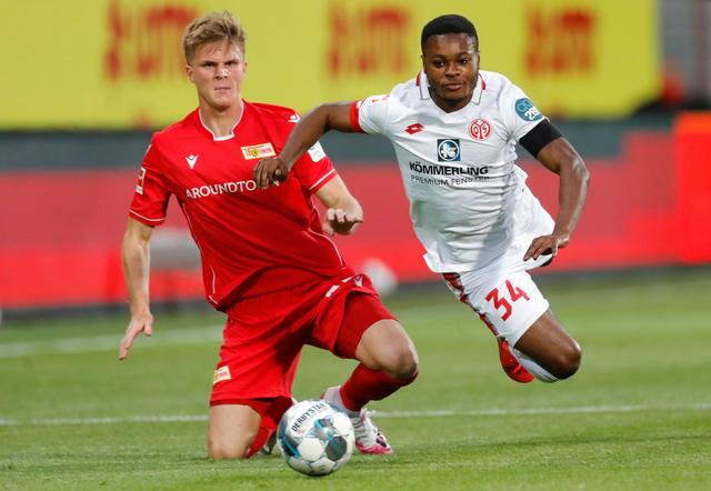 埃贝尔强调 埃贝尔强调